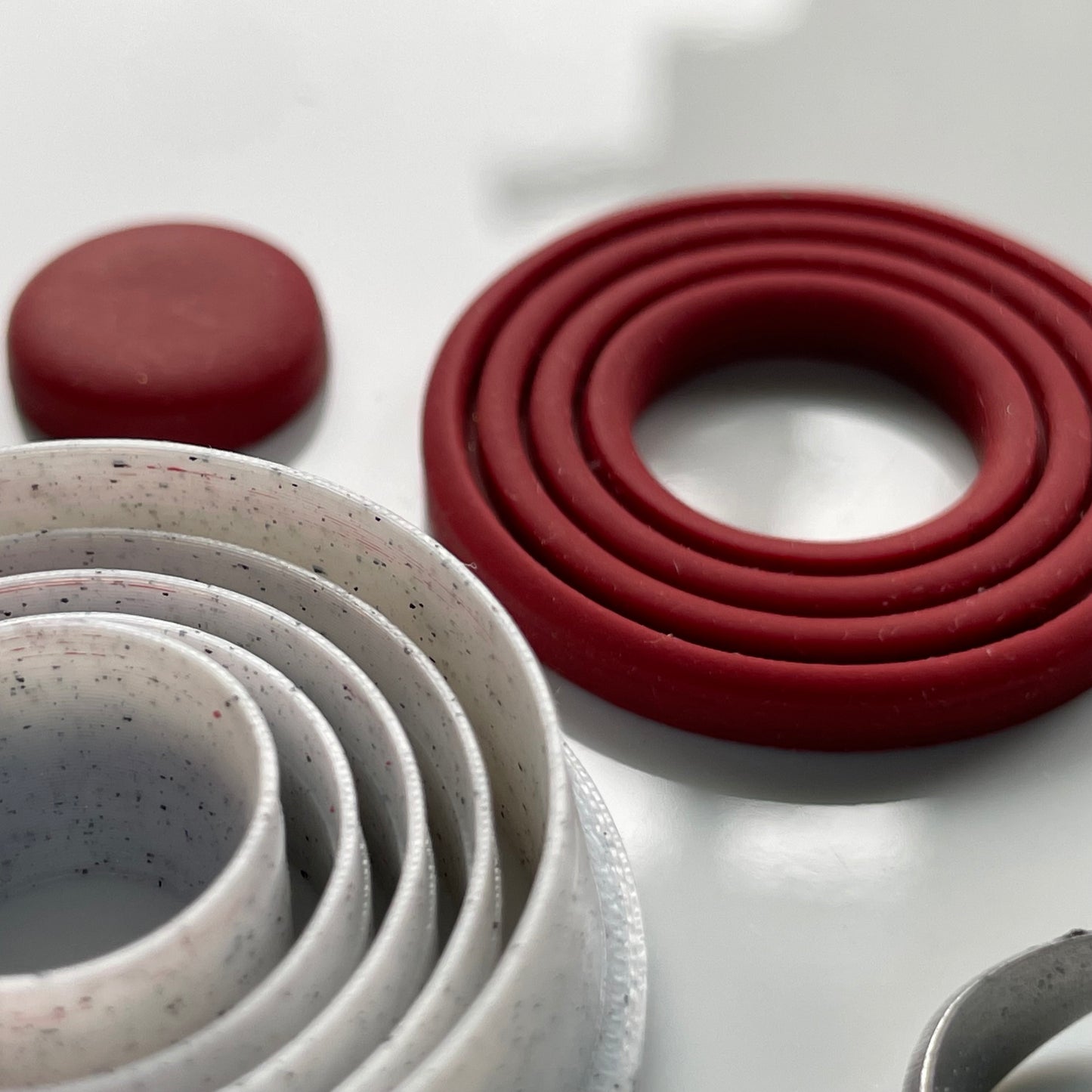 Multi line circle donut cutter