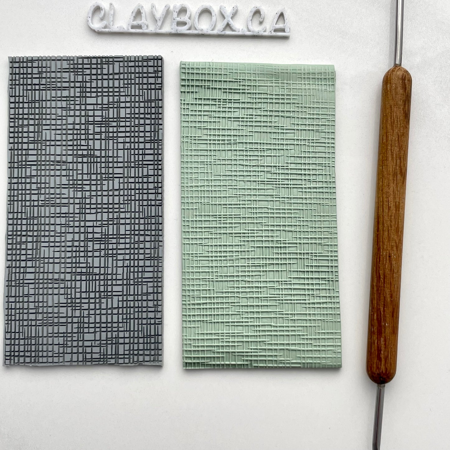 Crosshatch texture mat