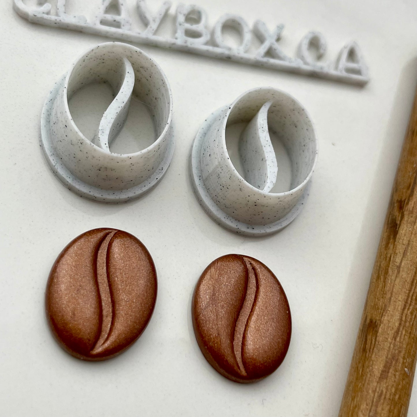 Coffee bean cutter pair