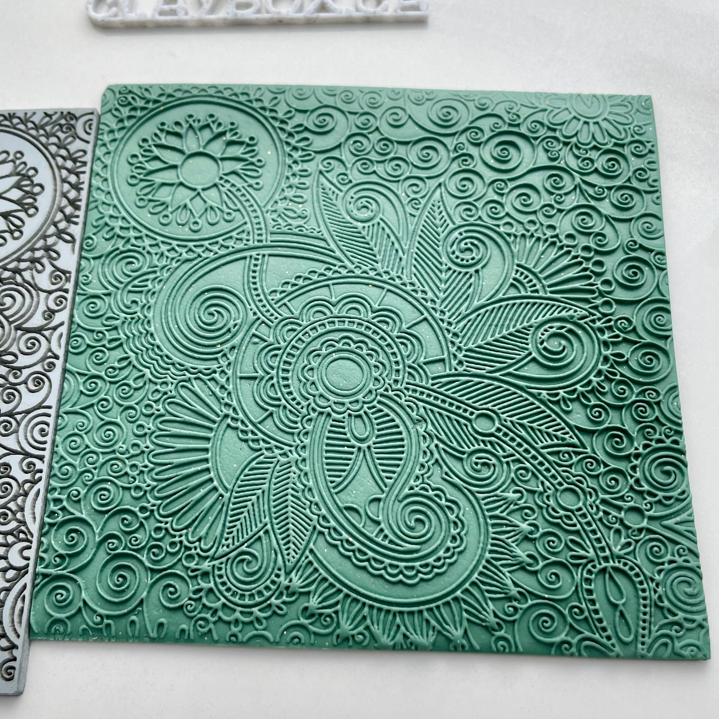 Large paisley swirls texture mat