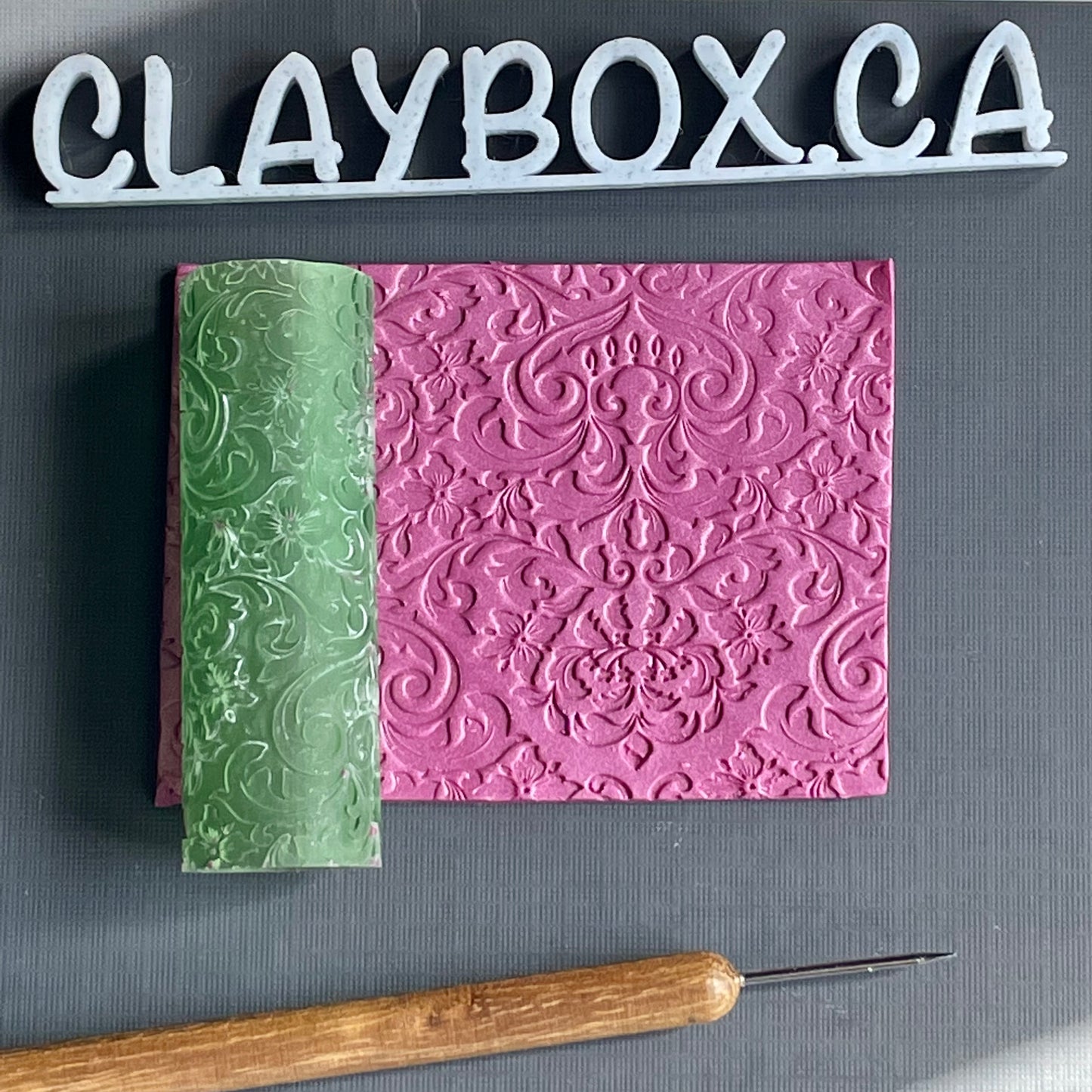 Damask texture roller