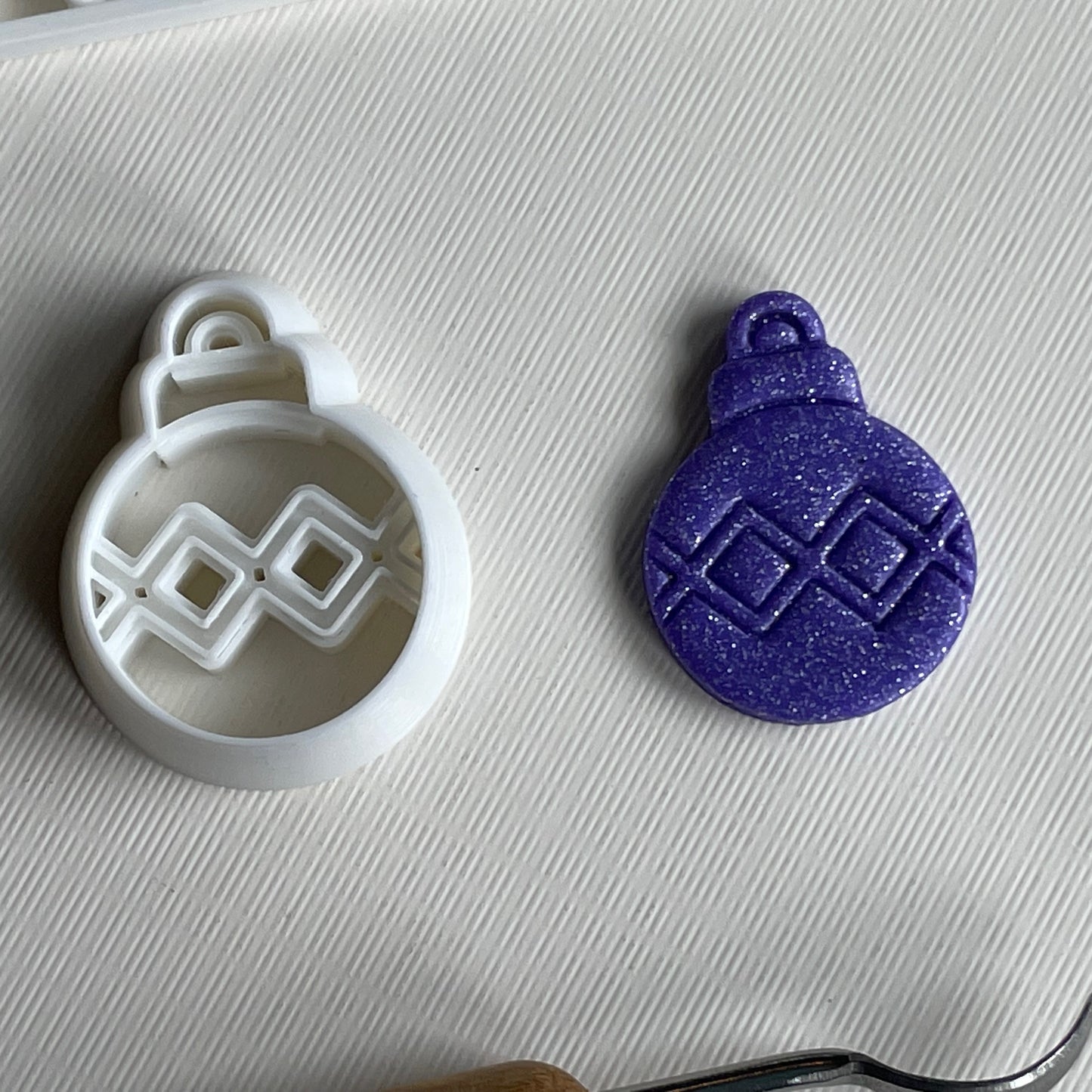 Christmas ornament cutter with stamp lines