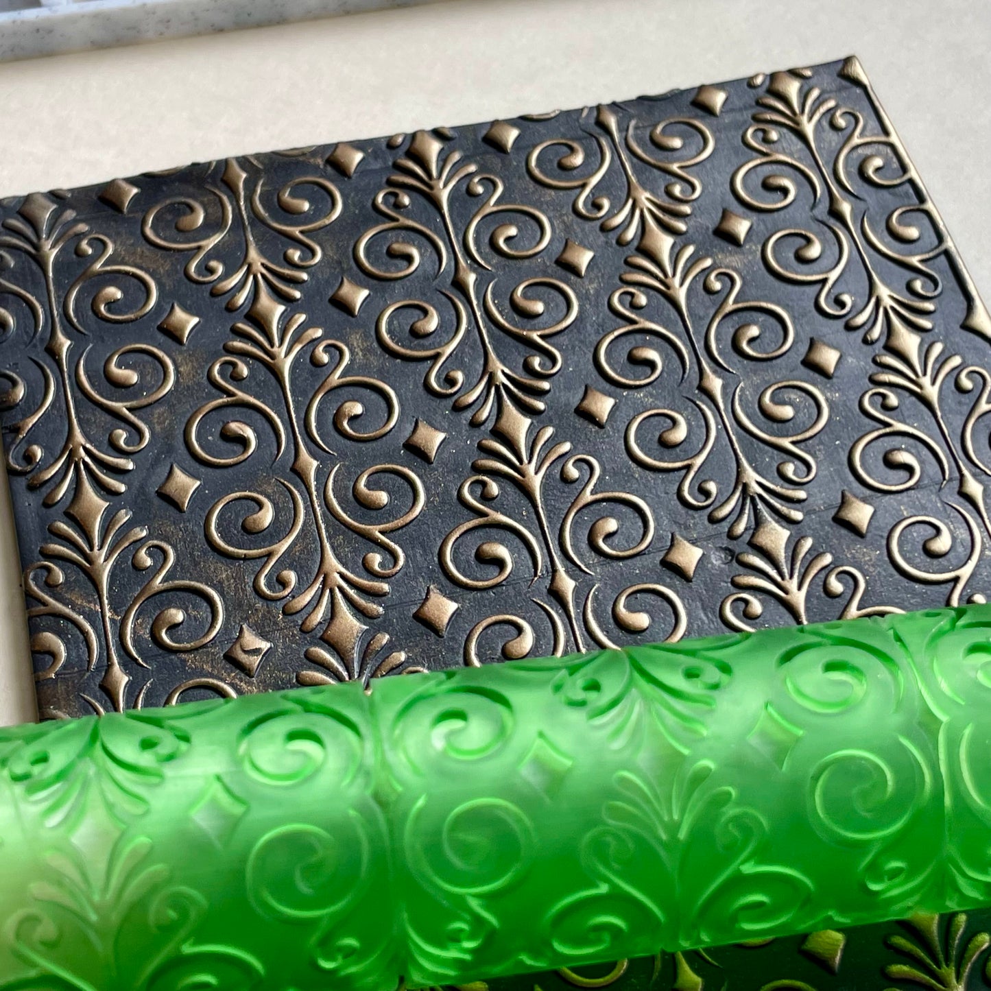 Art Deco texture roller