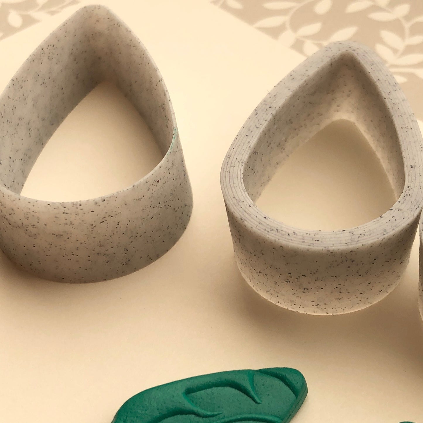 Teardrop Cutter Set – 6 Polymer Clay Cutters – Tapered Edge for Clean Cuts – 3D Printed Clay Tools