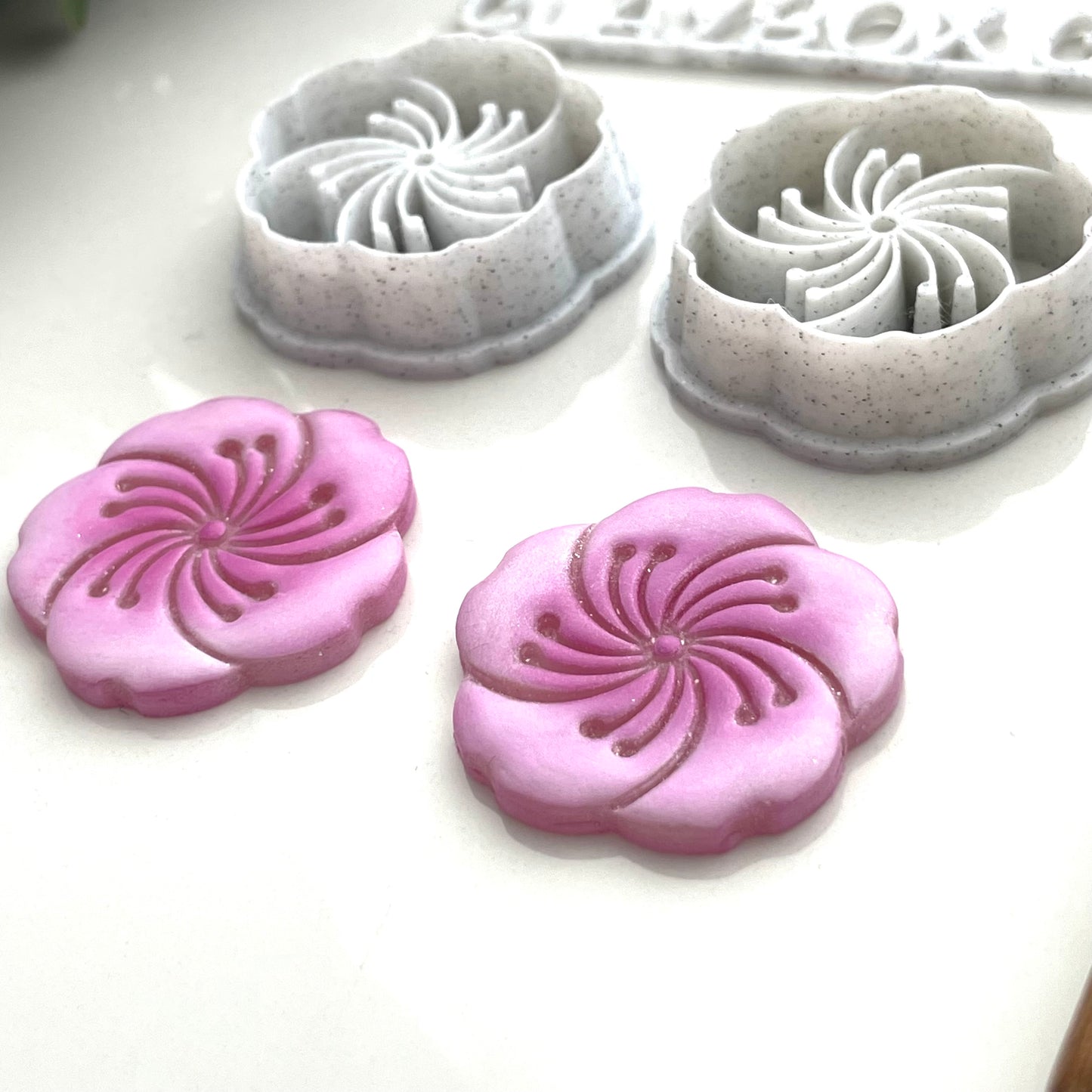 Cherry blossom cutter pair