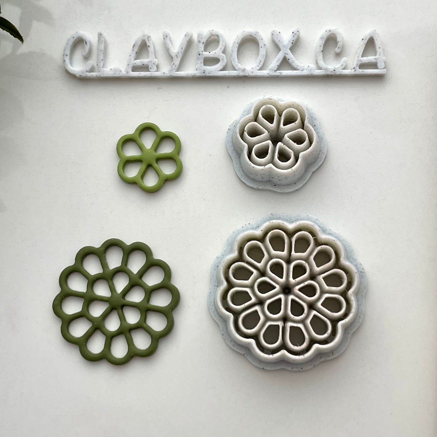 Lace daisy cutter pair