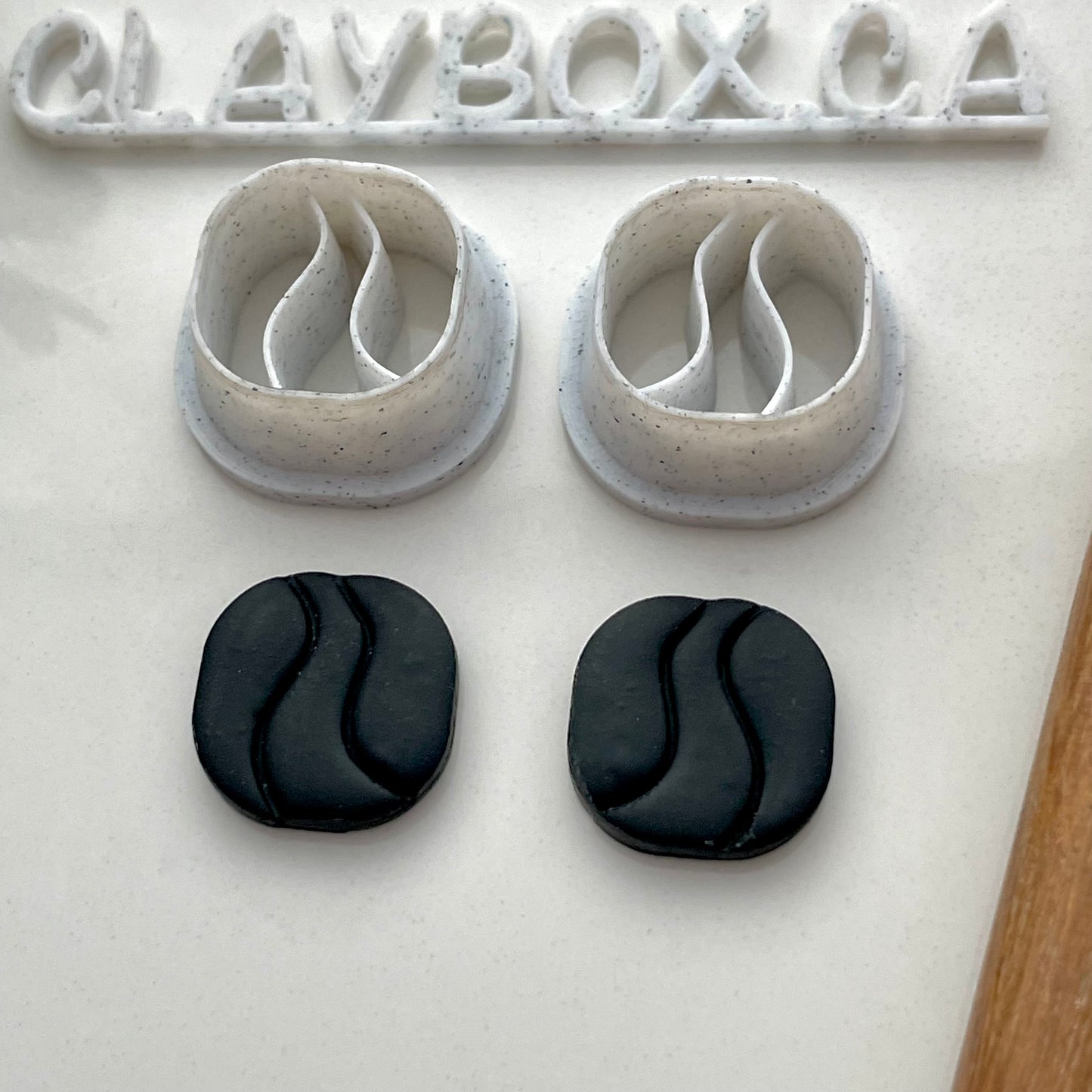 Fluid square cutter pair