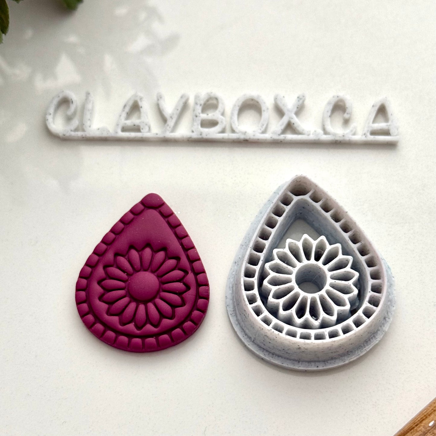 Daisy Drop Stamp/Cutter | Polymer Clay Tool | Floral Teardrop Cutter for Clay Jewelry