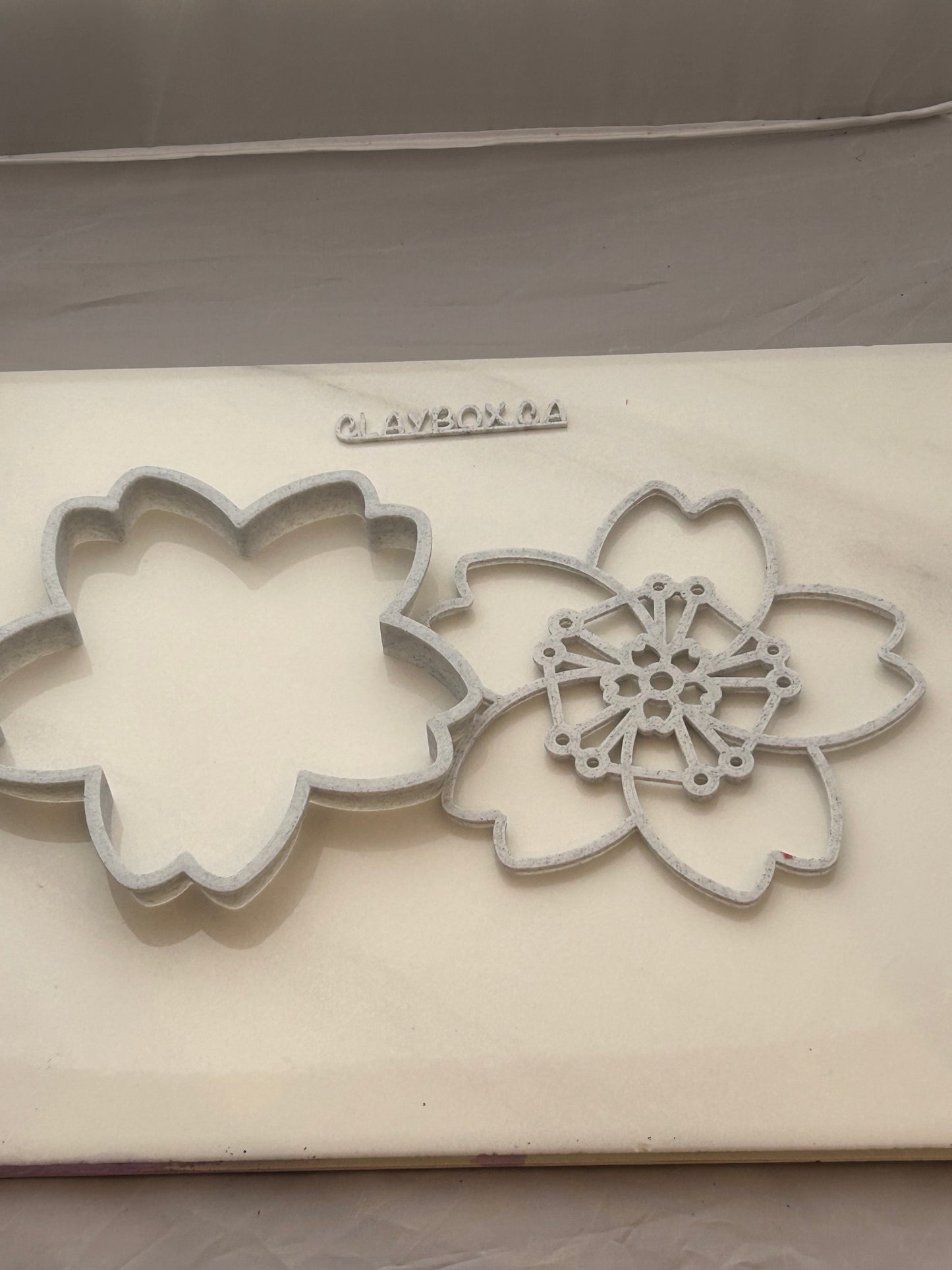 Destash of large cutters