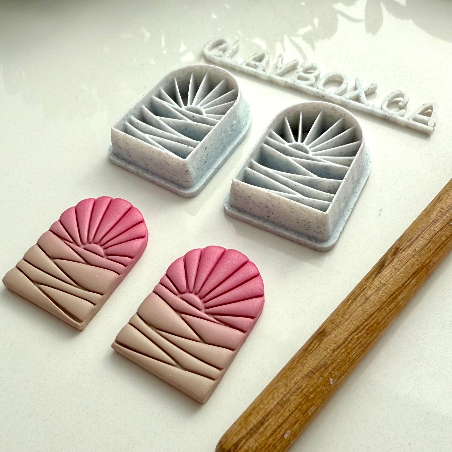 Sunset arch cutter pair