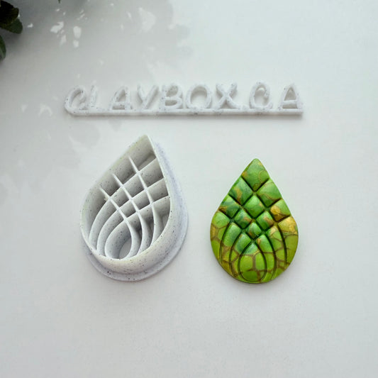 Criss Cross Teardrop Cutter – Polymer Clay Tool – 3D Printed Cutter with Built-In Texture