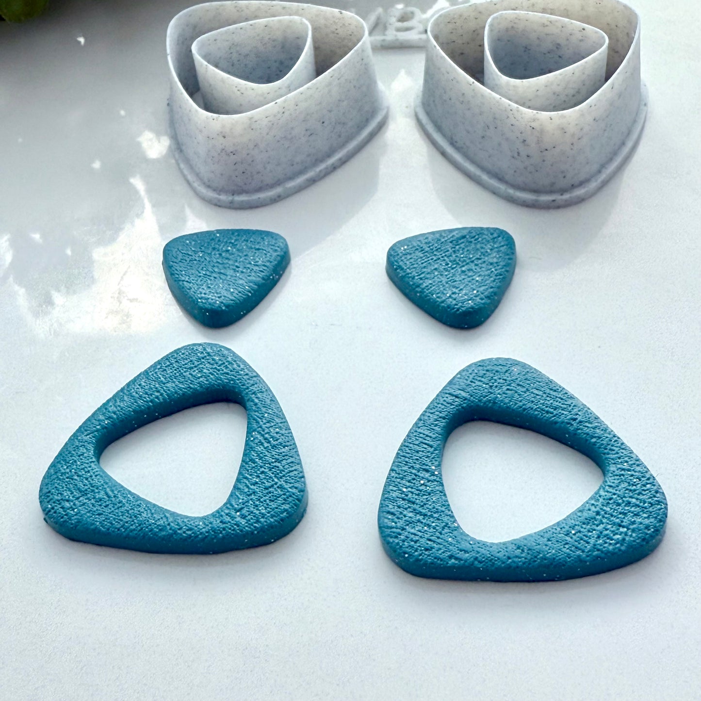 Twisted Triangle Donut Cutter Pair – Polymer Clay Jewelry Tools