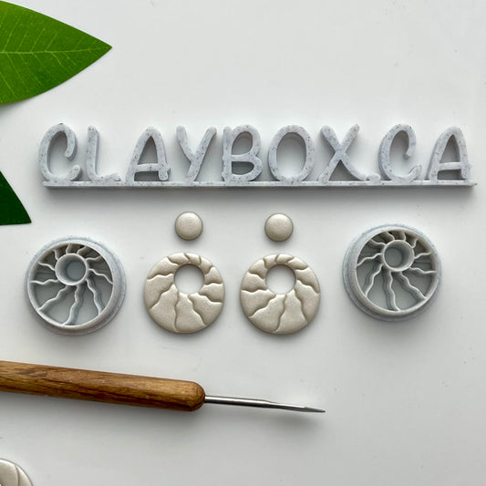 Retro circle donut cutter pair - wavy lines