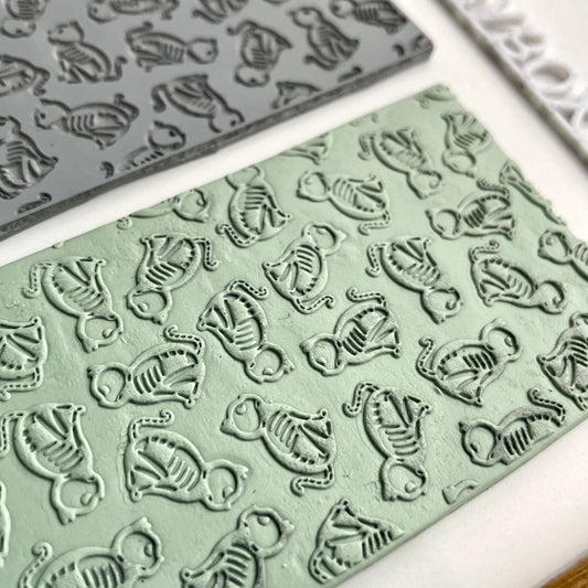 Skeleton cat texture mat