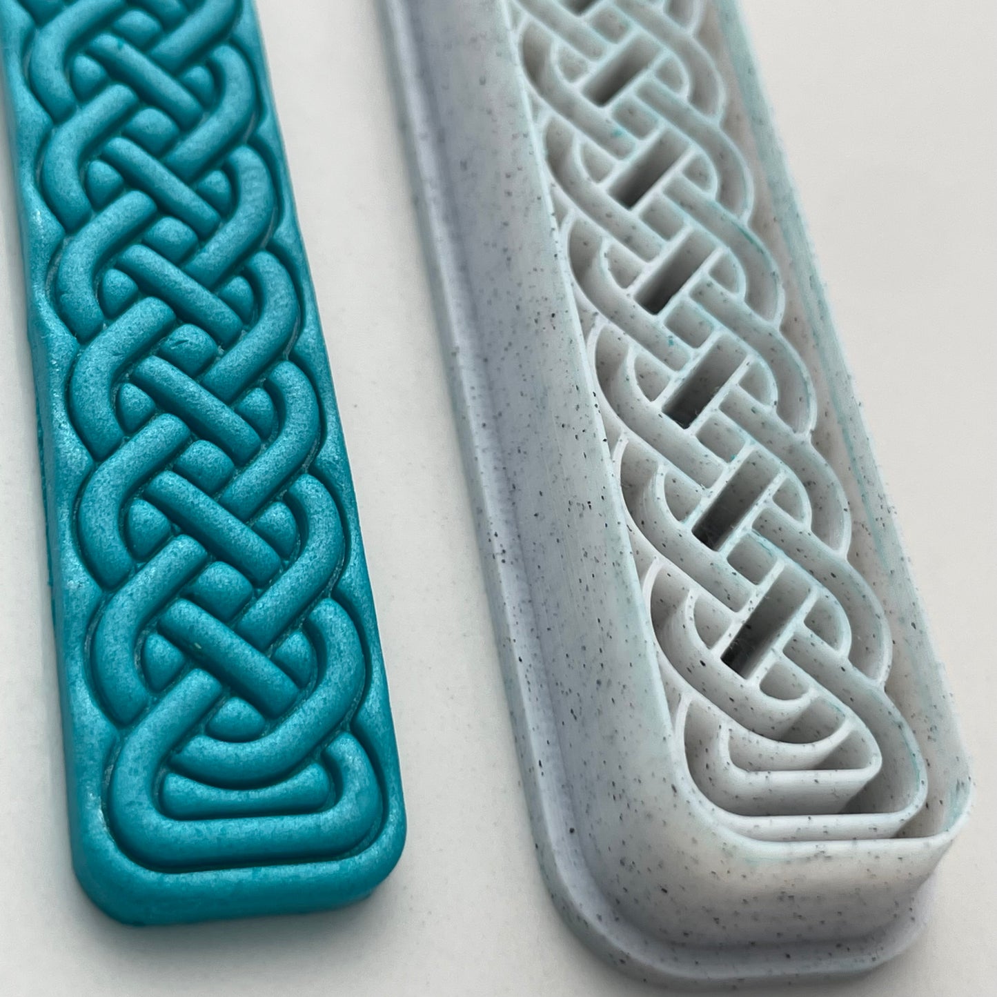 Celtic barrette cutter