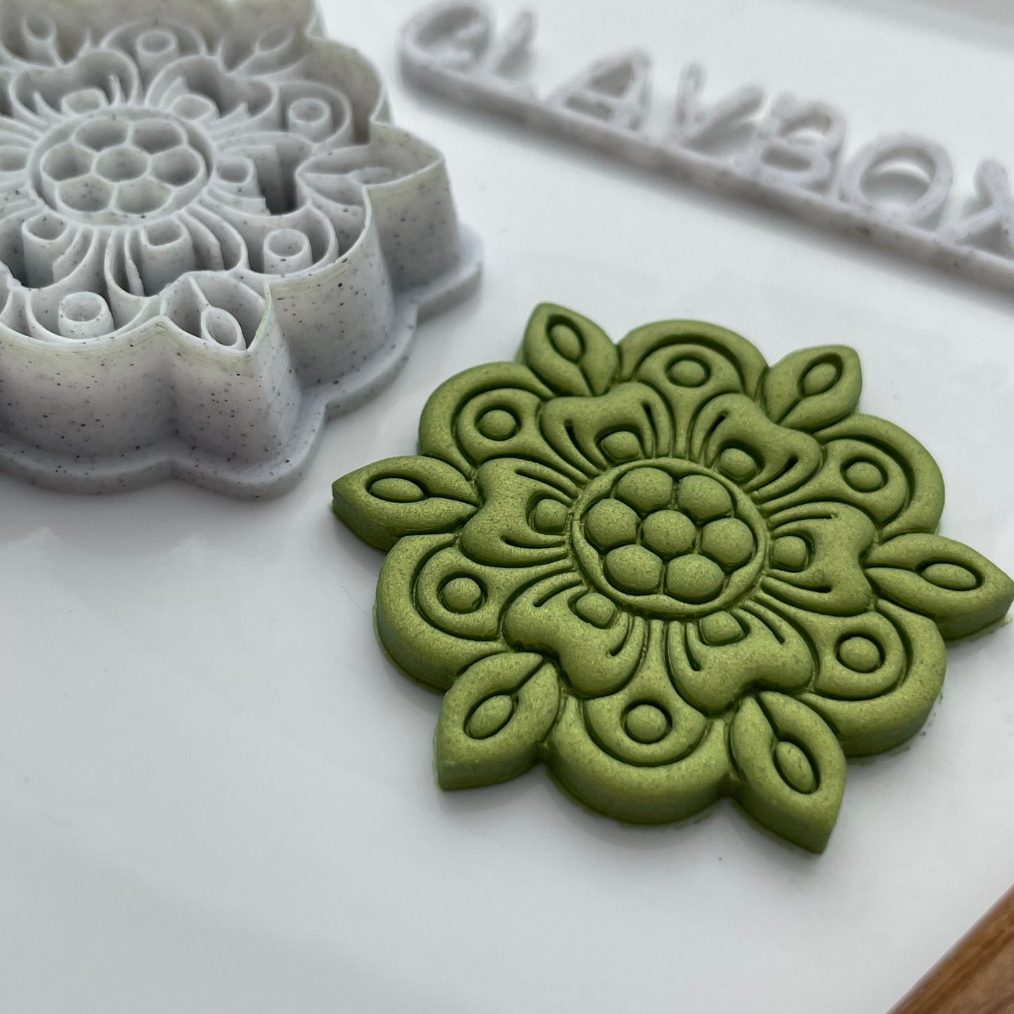 Henna mandala combined stamp/cutter