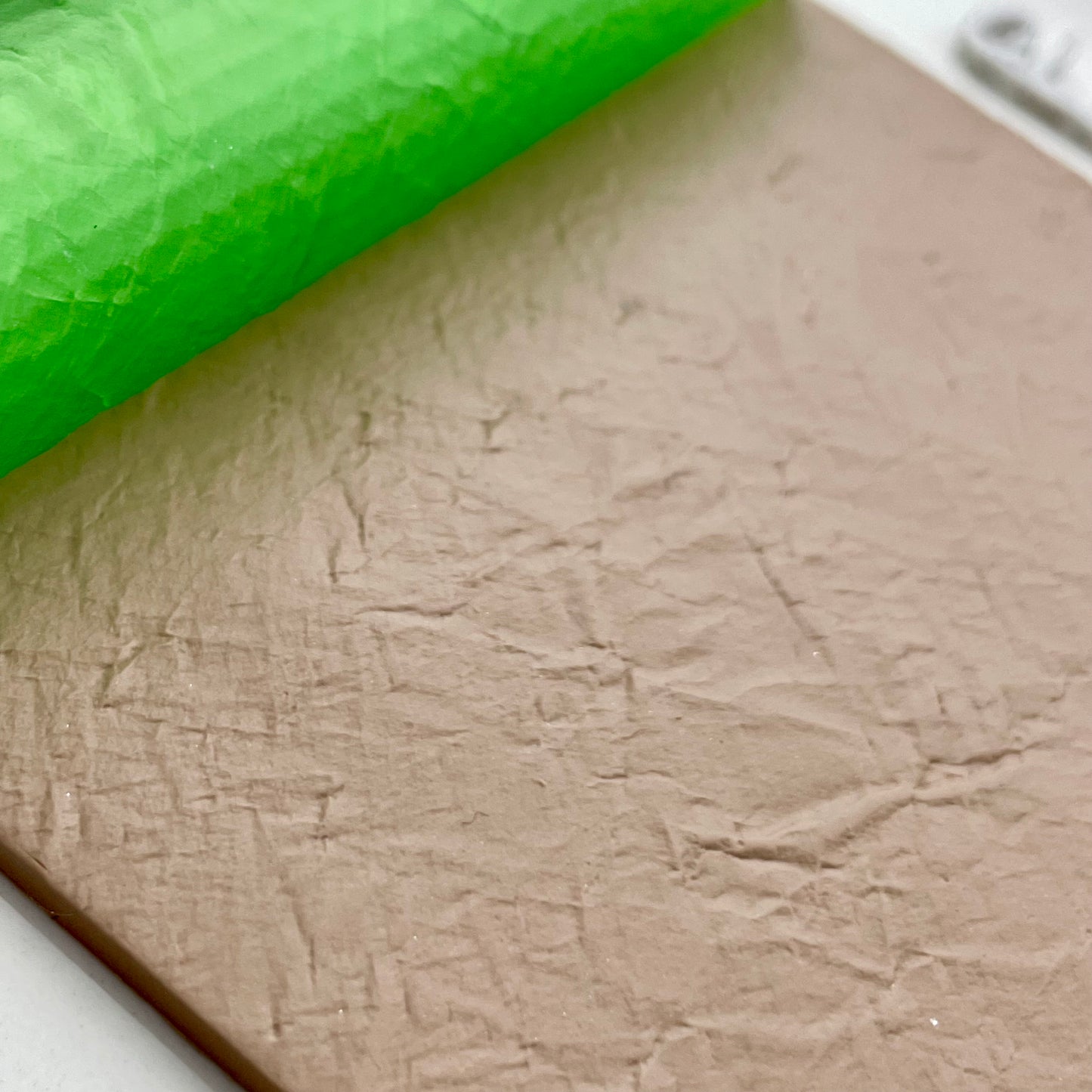 Crumpled paper roller