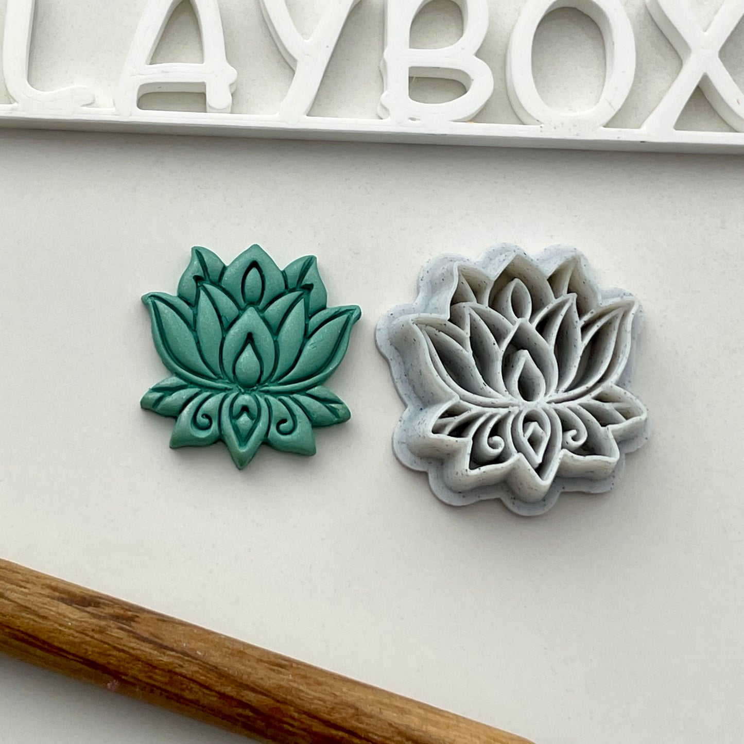 Lotus combined stamp/cutter