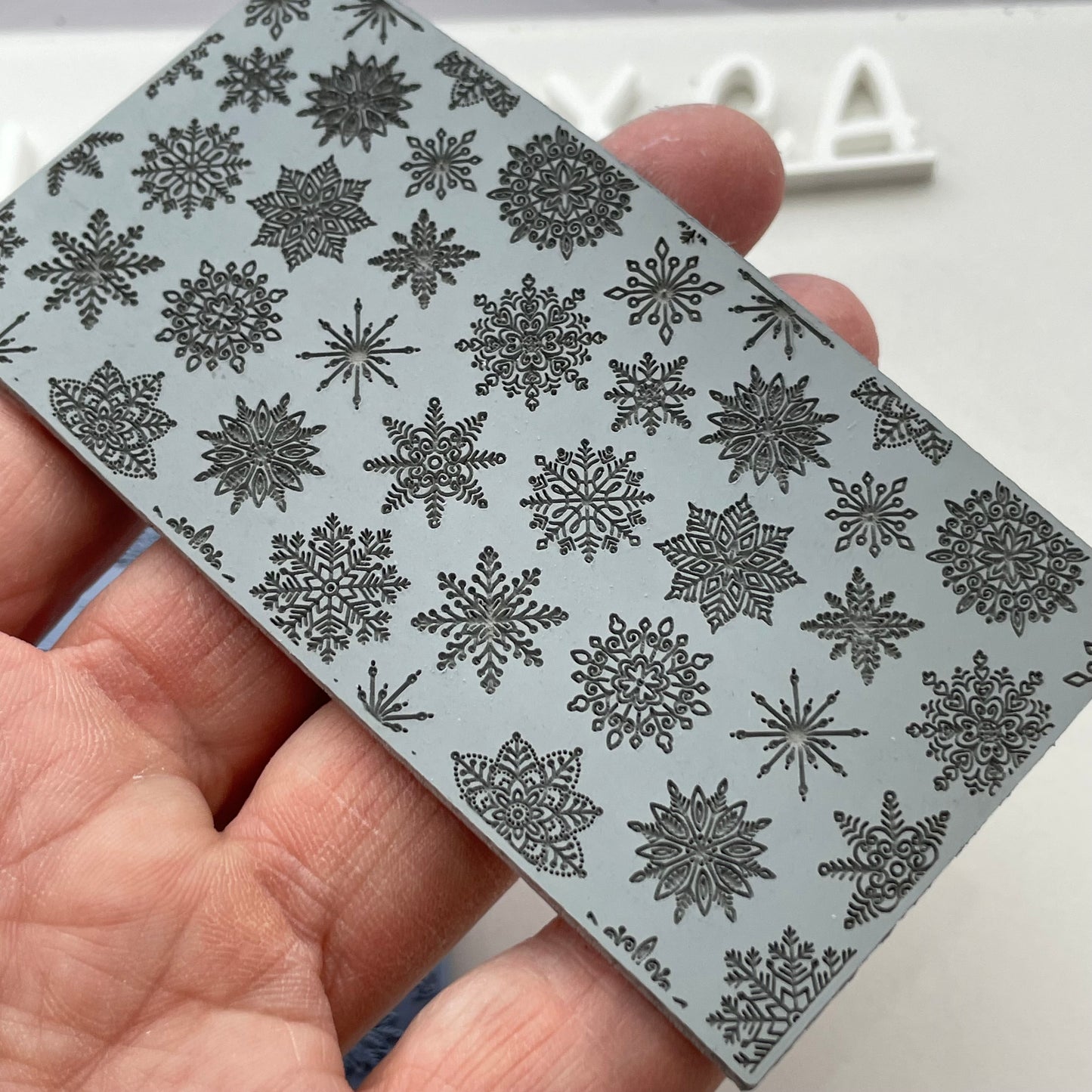 Snowflakes texture mat