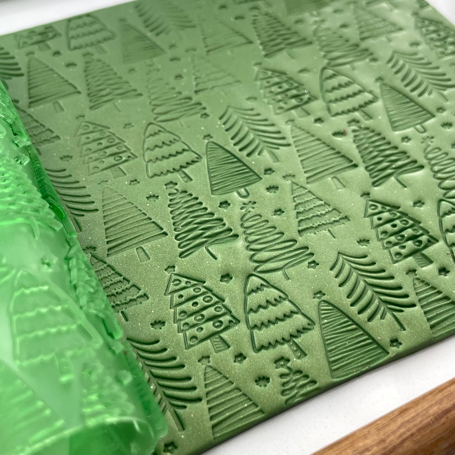 Christmas tree texture roller