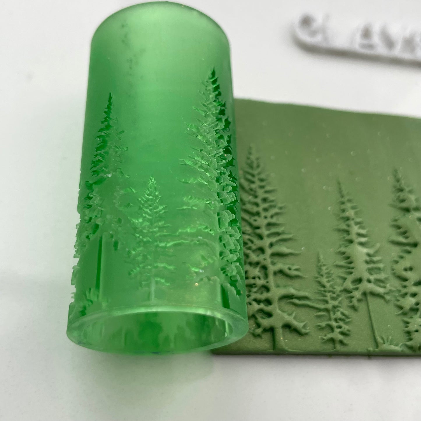 Pine trees texture roller