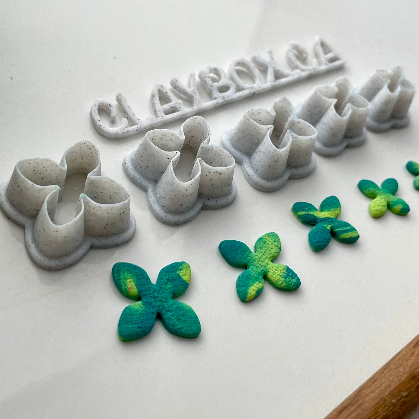 Lilac flower cutter set