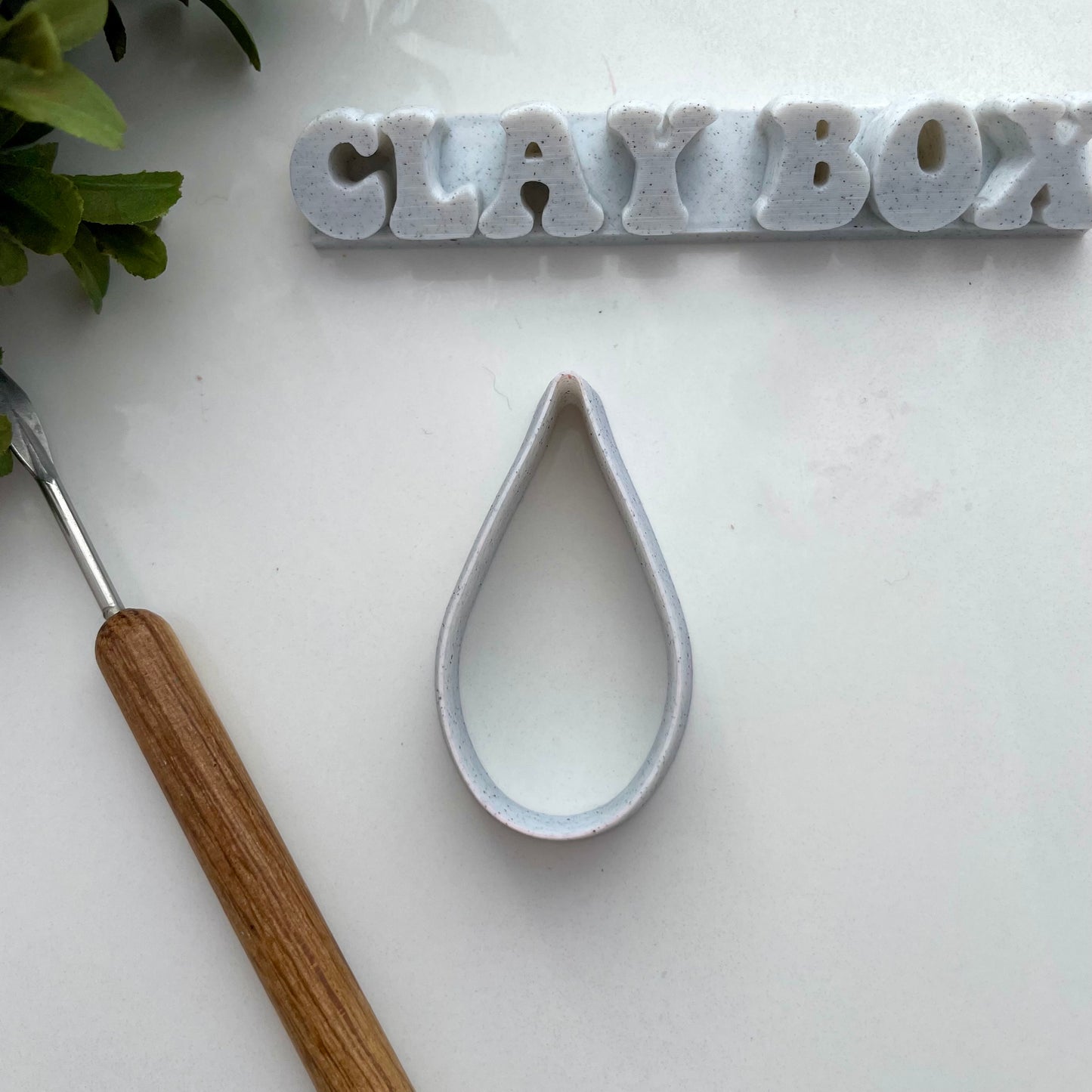 Large daisy petal cutter