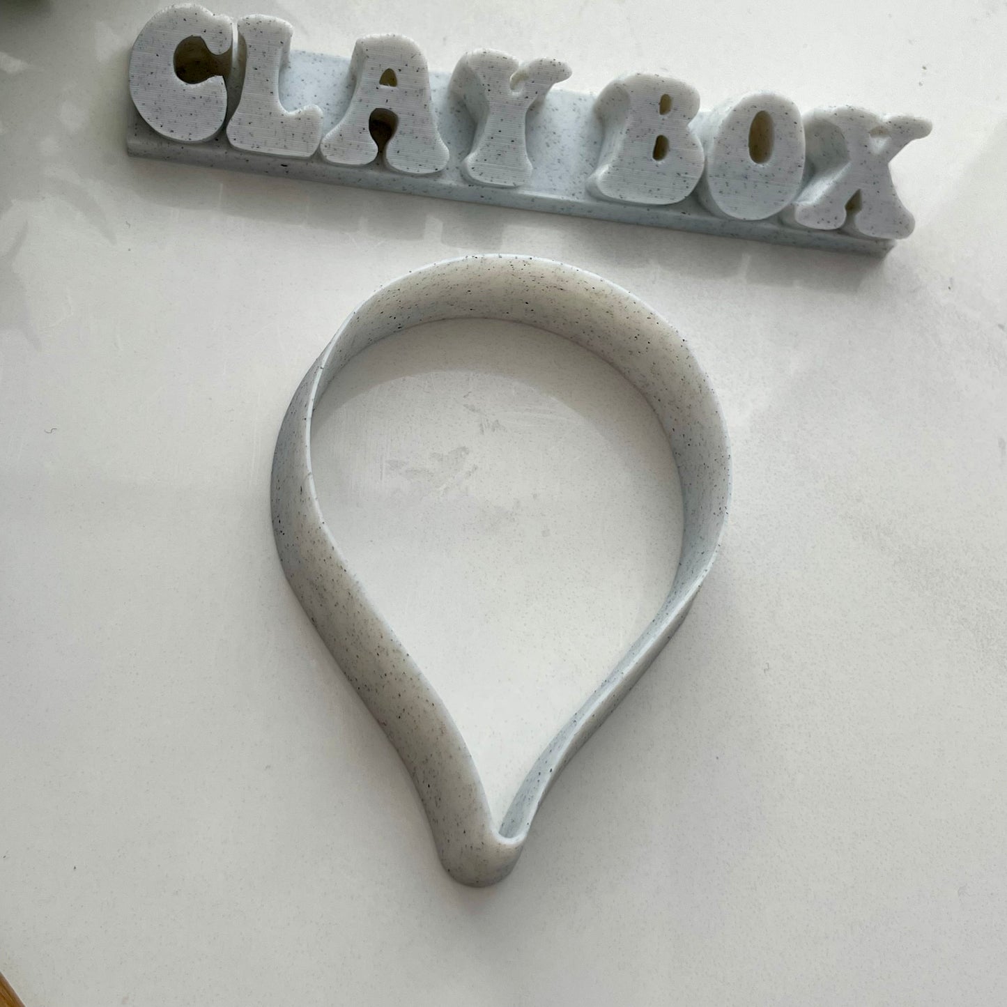 Large round petal cutter