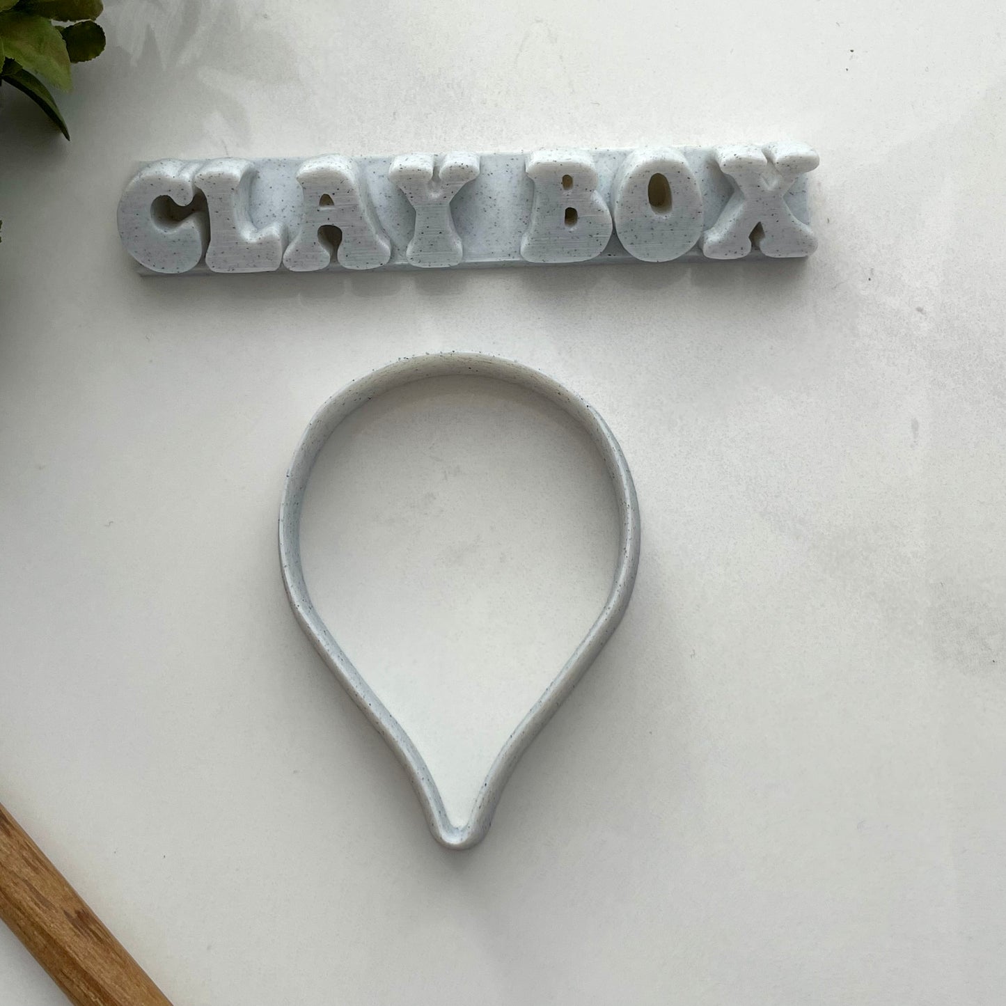 Large round petal cutter