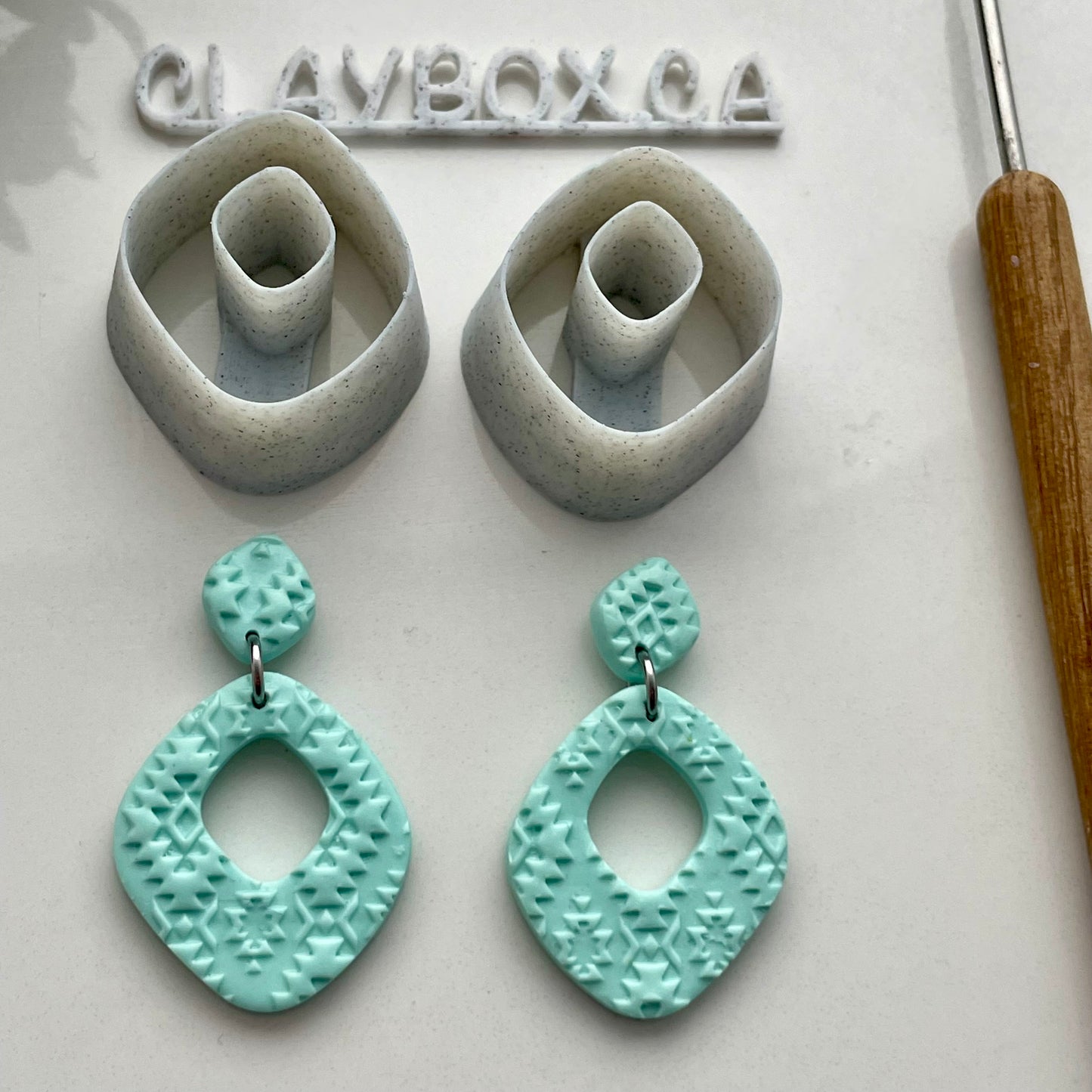 Organic diamond donut cutter pair