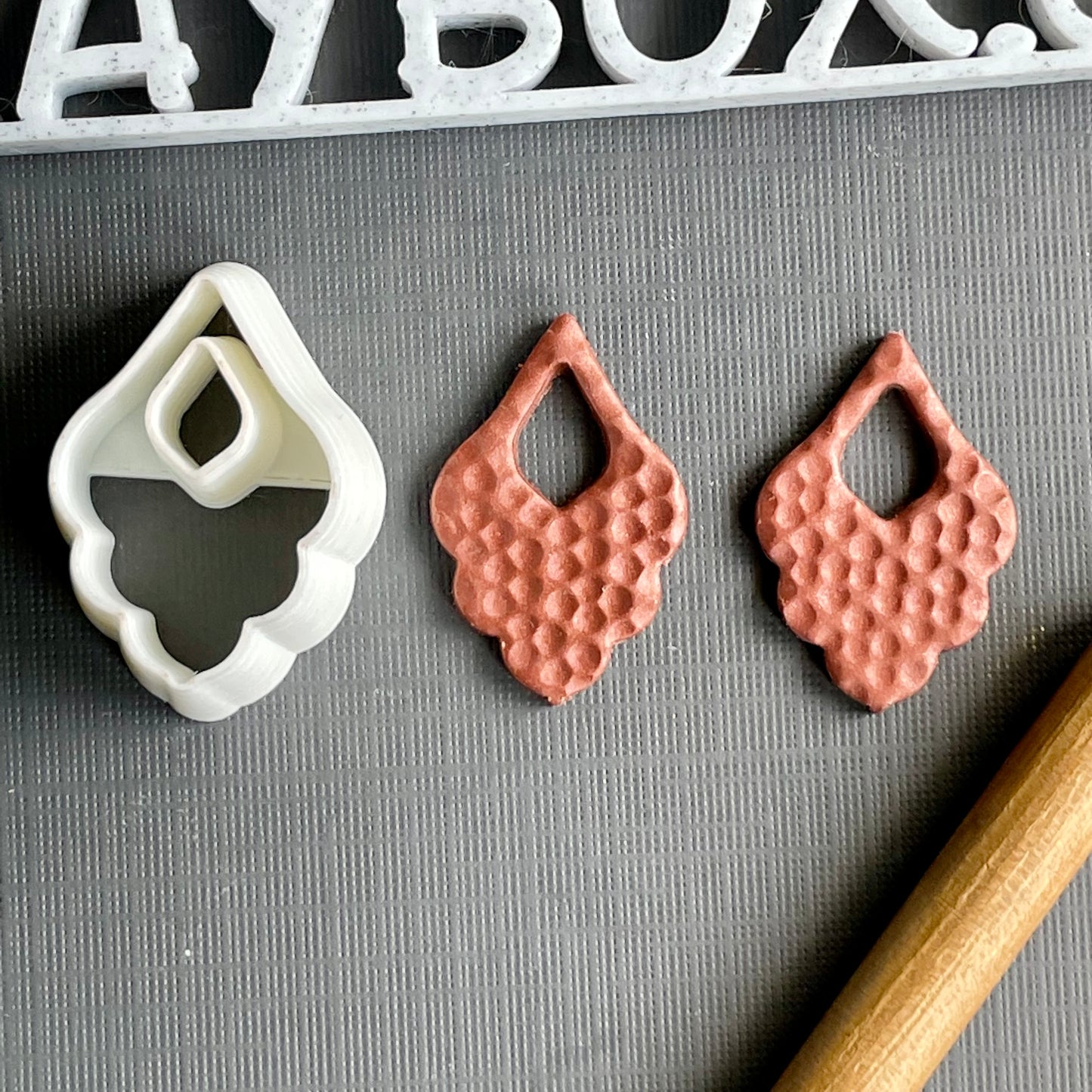 Scalloped, drop donut cutter