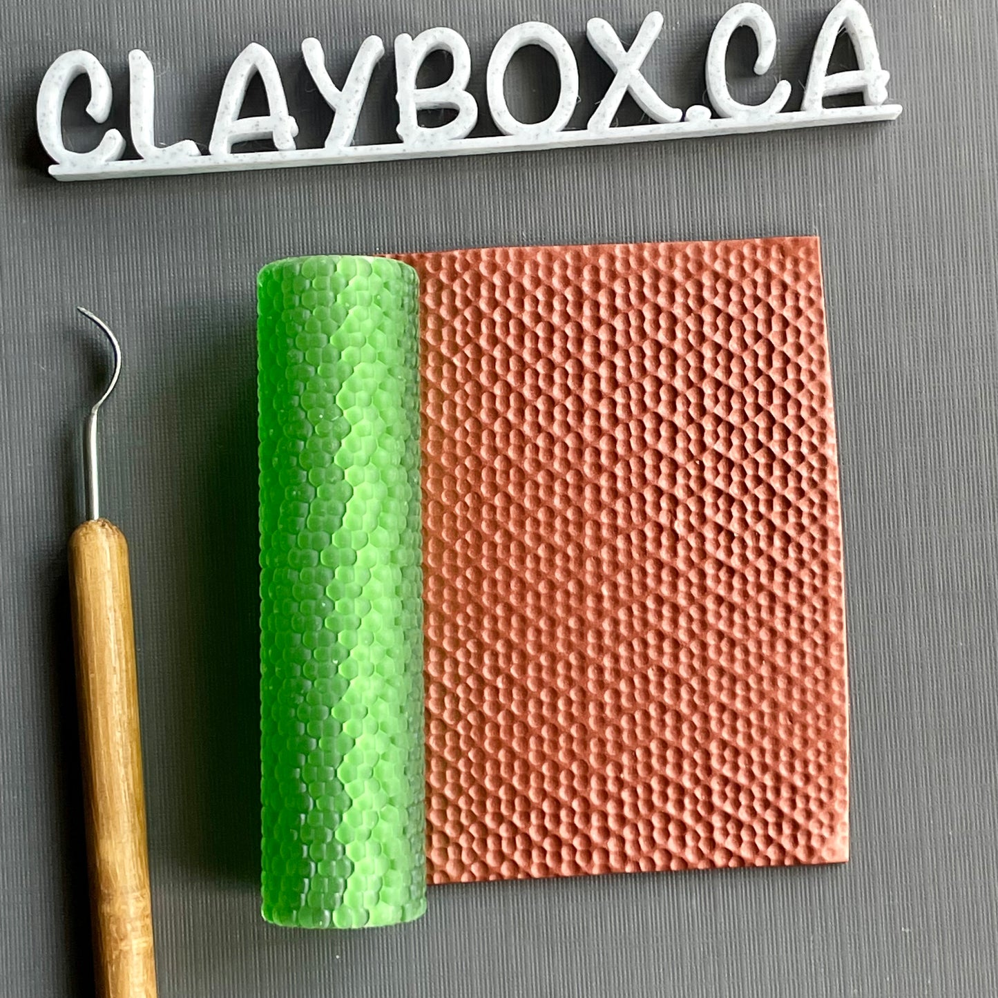 Hammered texture roller