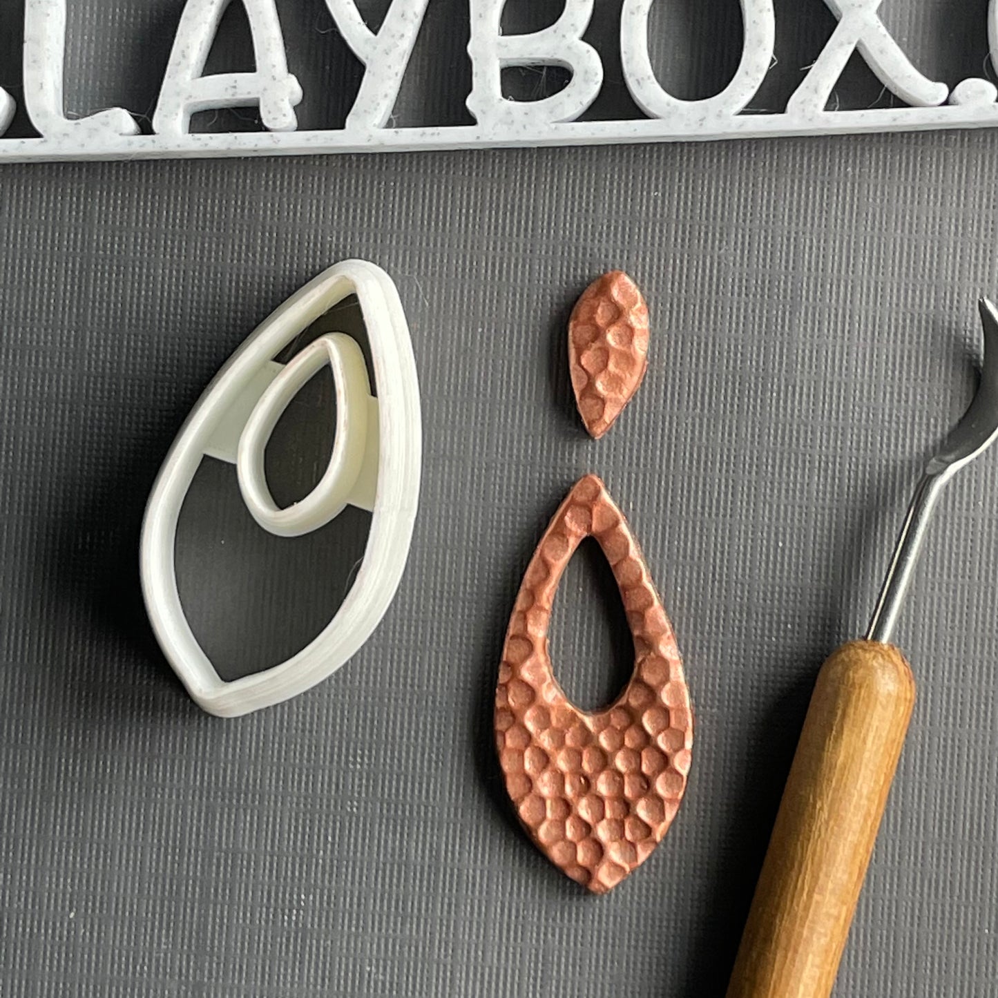 Leaf shape donut cutter