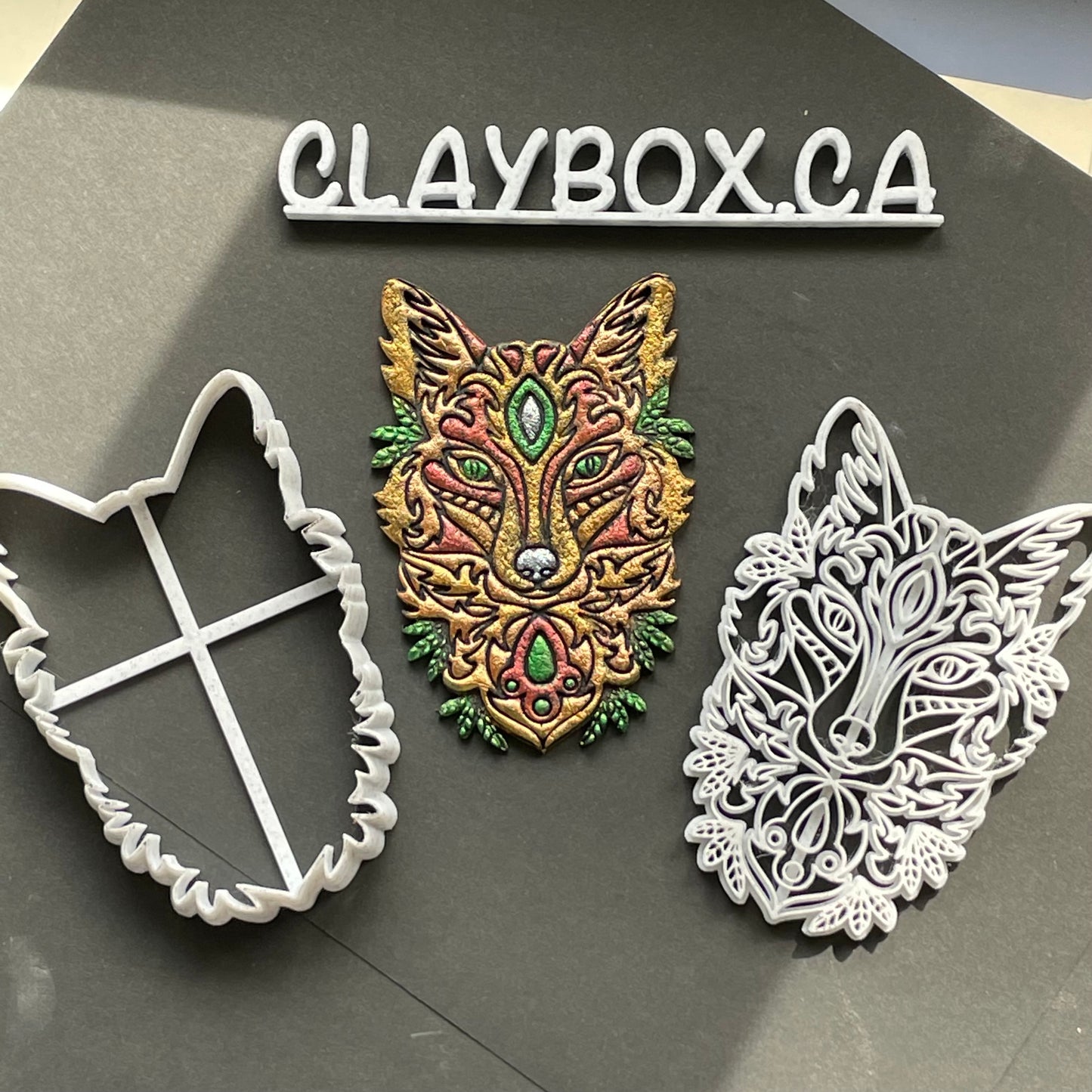 Large wolf stamp with matching cutter