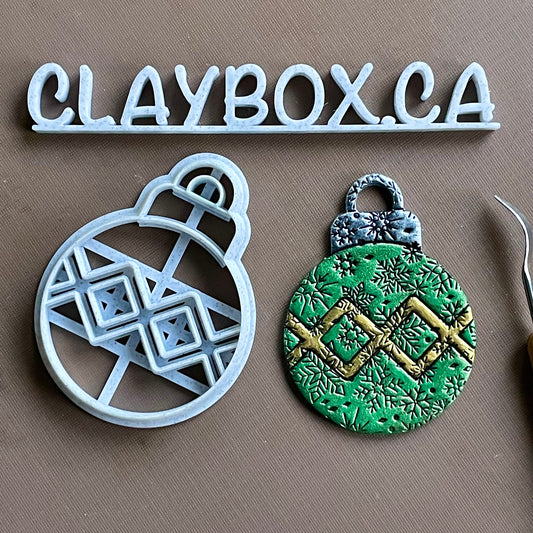 Large Christmas ornament cutter with stamp lines