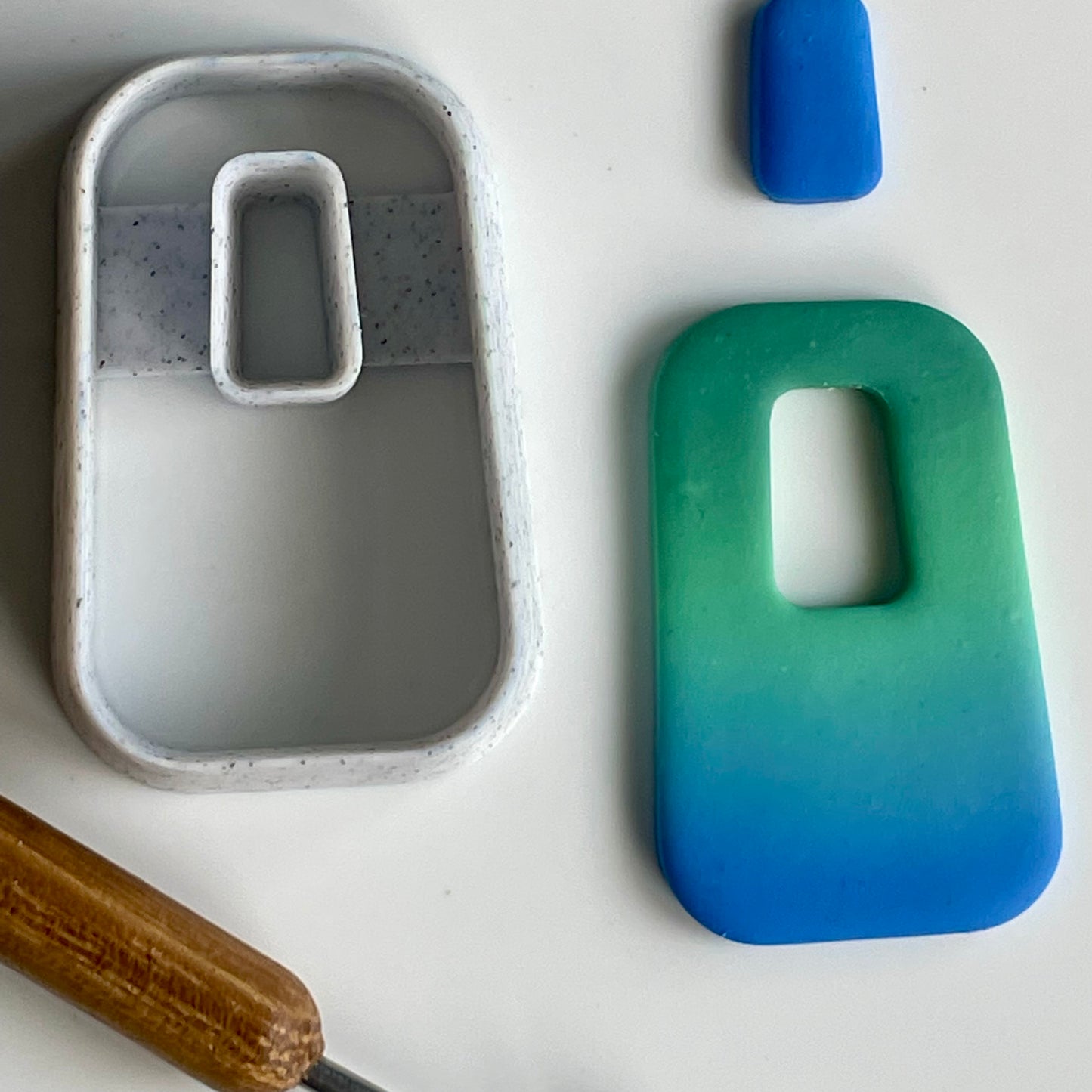 Trapezoid donut cutter