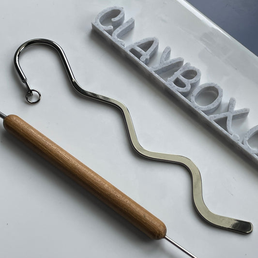 Metal zigzag bookmark