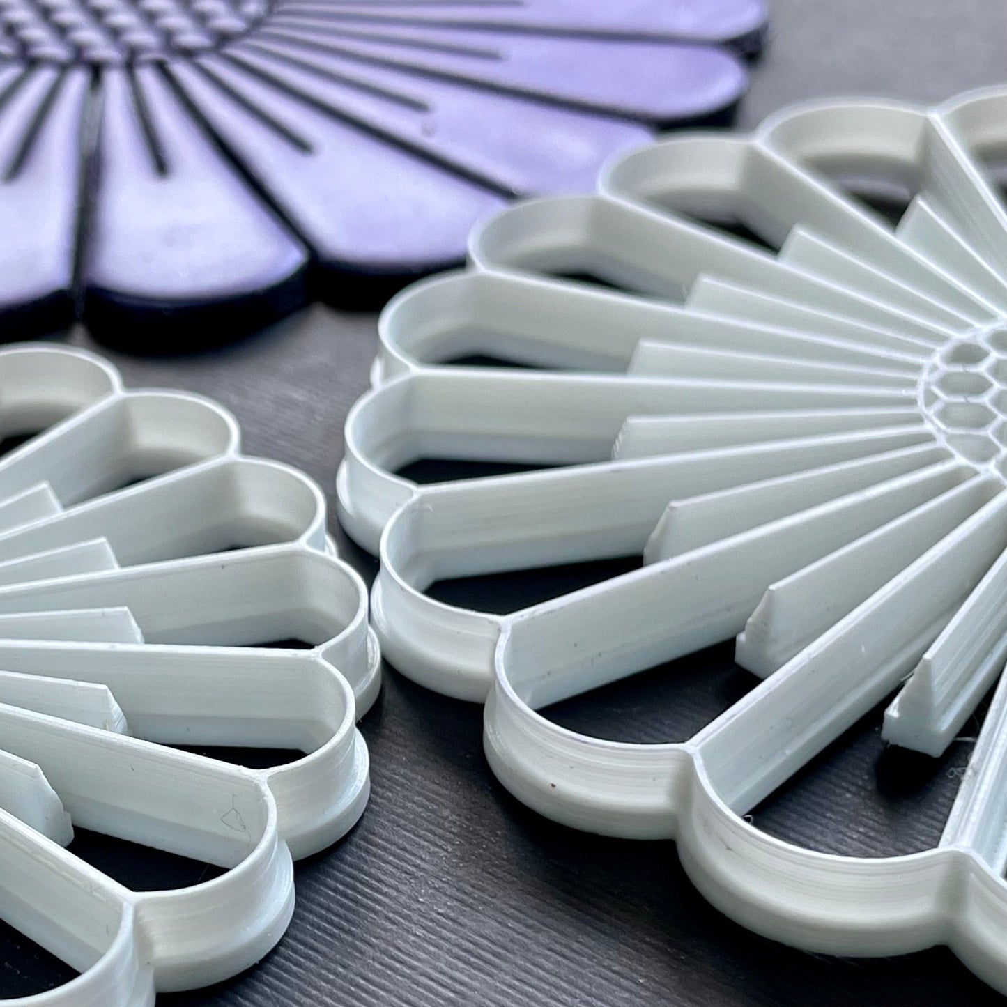 Large Daisy Stamp for Polymer Clay | 3D Printed Rigid Stamp | Ideal for Coasters, Dishes & Wall Decor | 3mm Deep Design