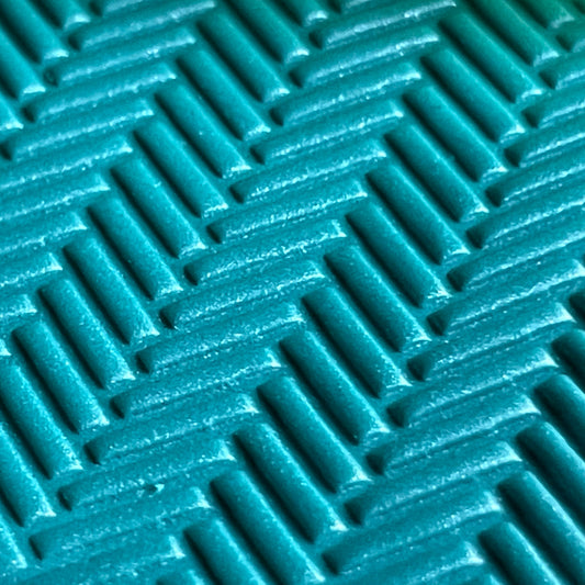 Herringbone texture roller